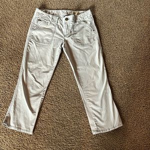 Women’s Capri pants cotton size 27 khaki color cream bottoms